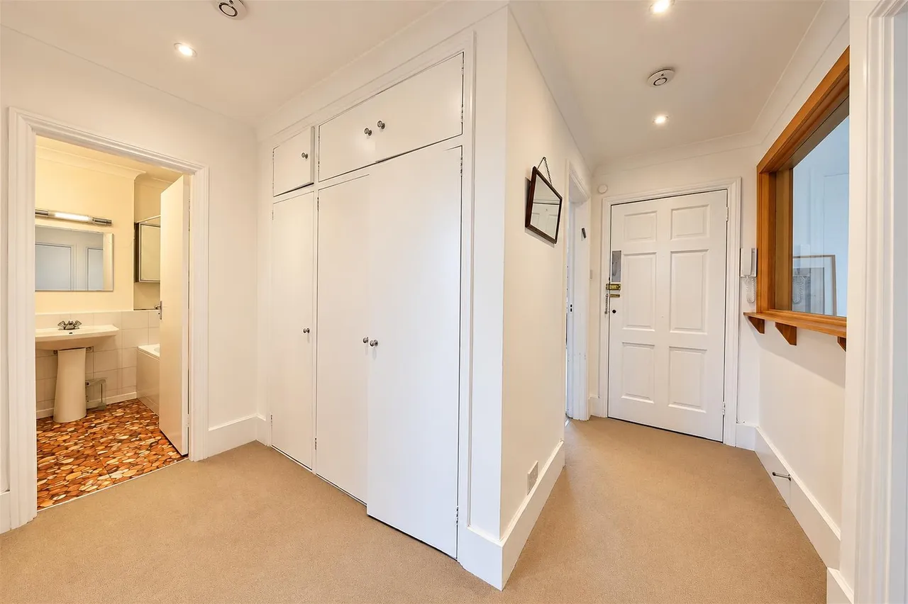 Steeles Road, Belsize Park, NW3, photo 15