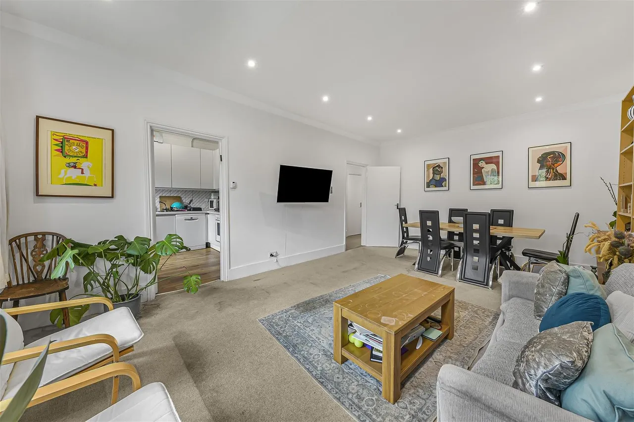Steeles Road, Belsize Park, NW3, photo 12