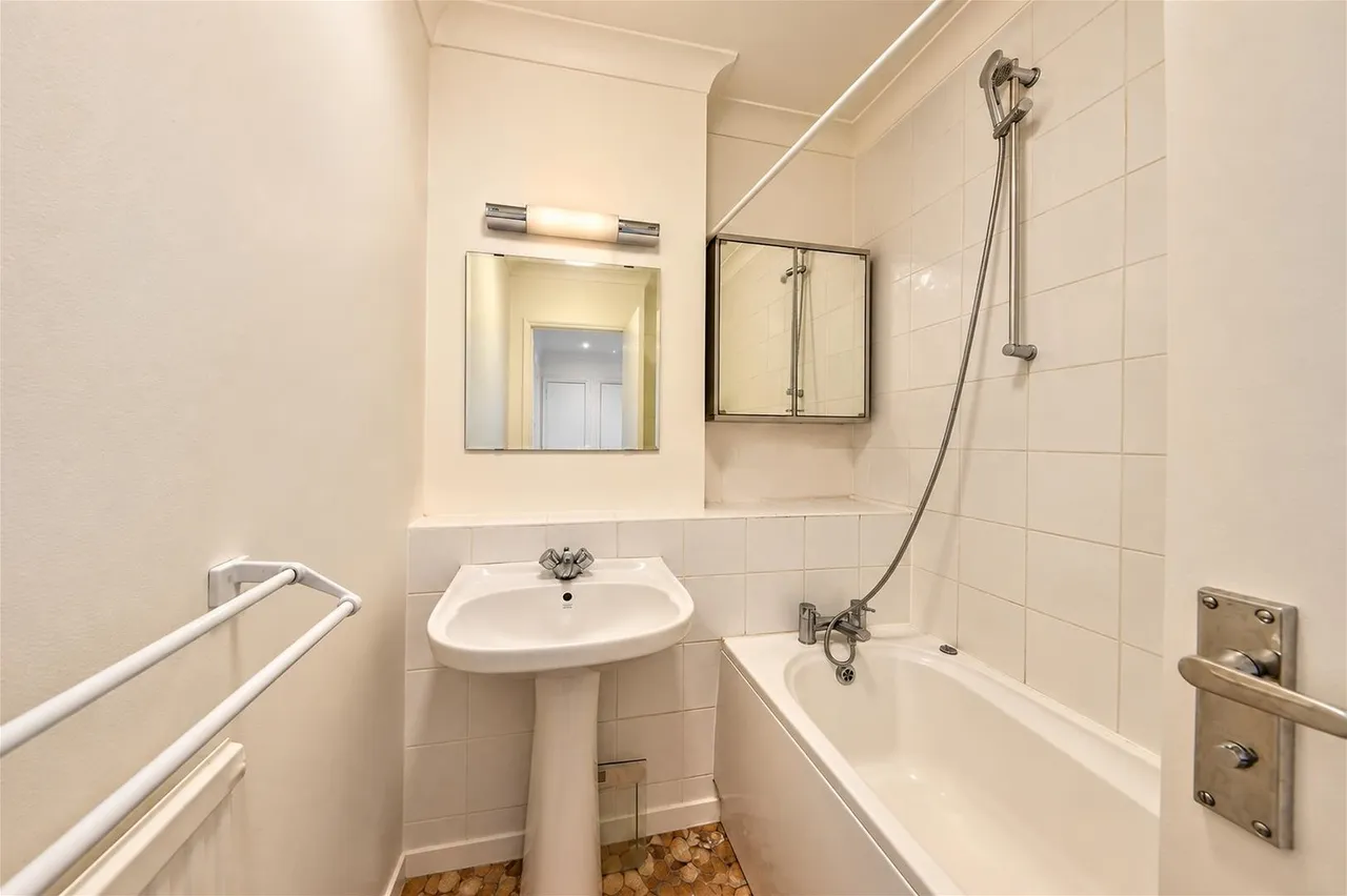 Steeles Road, Belsize Park, NW3, photo 10