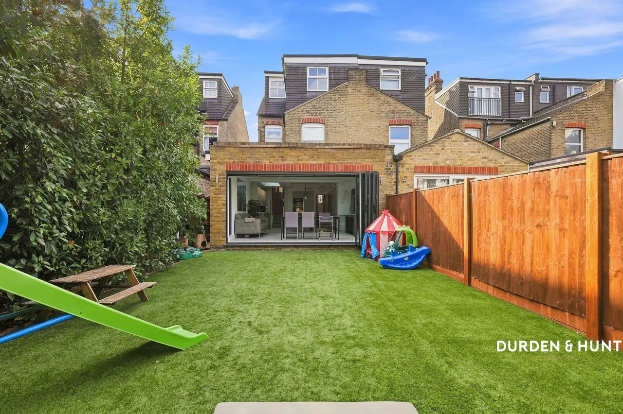 Wellington Road, Wanstead, E11, photo 25