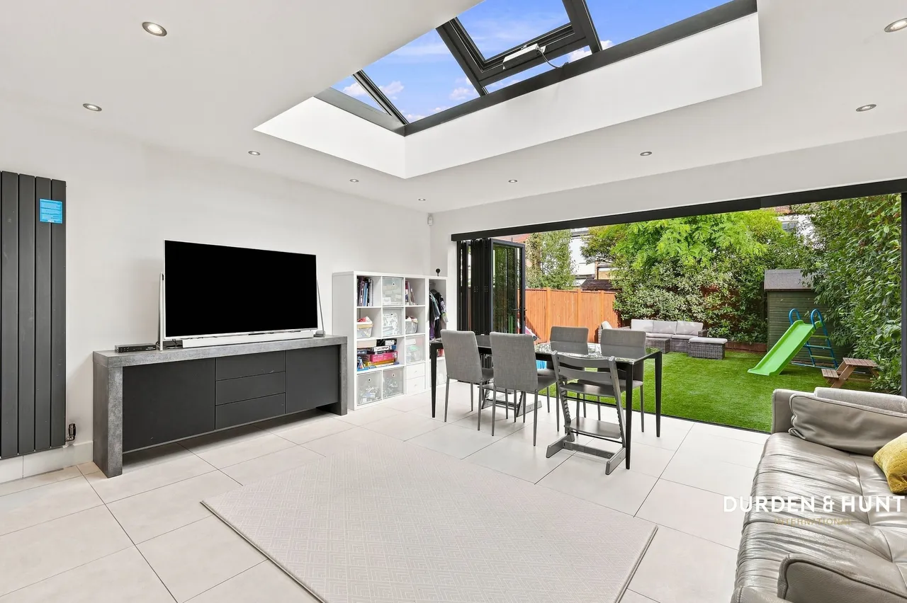 Wellington Road, Wanstead, E11, photo 14