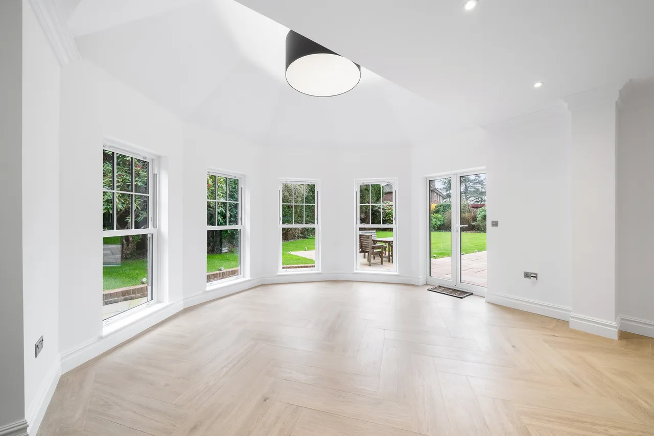 Hockering Road, Woking, Surrey, photo 3
