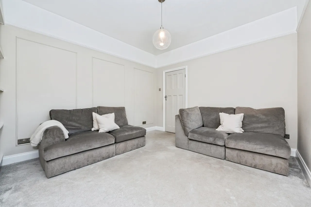 Pinnocks Avenue, Gravesend, DA11, photo 9