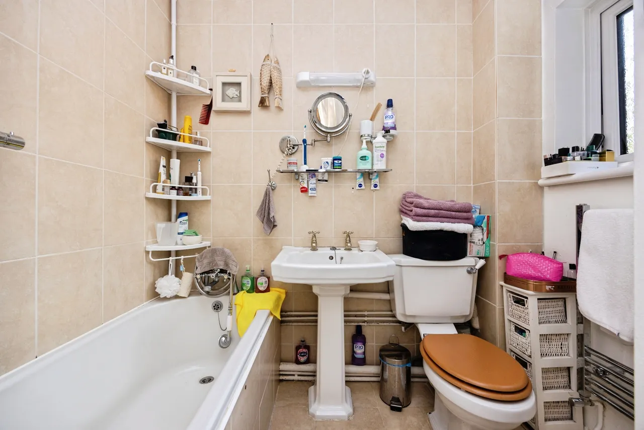 Kings Road, Guildford, GU1, photo 12