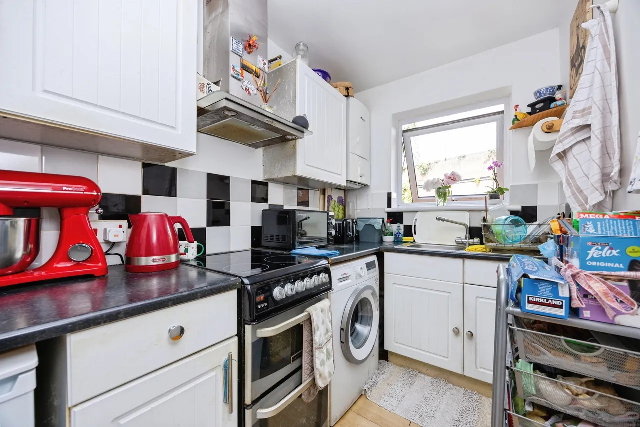 Kings Road, Guildford, GU1, photo 7