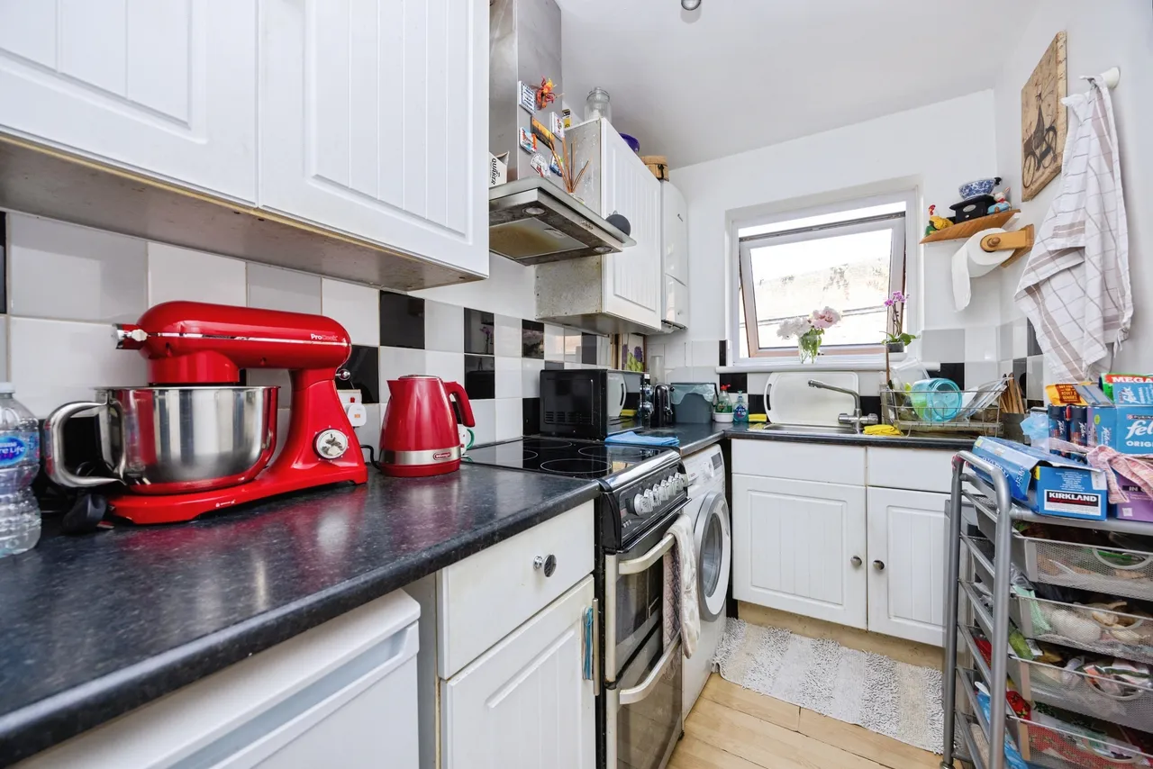 Kings Road, Guildford, GU1, photo 9
