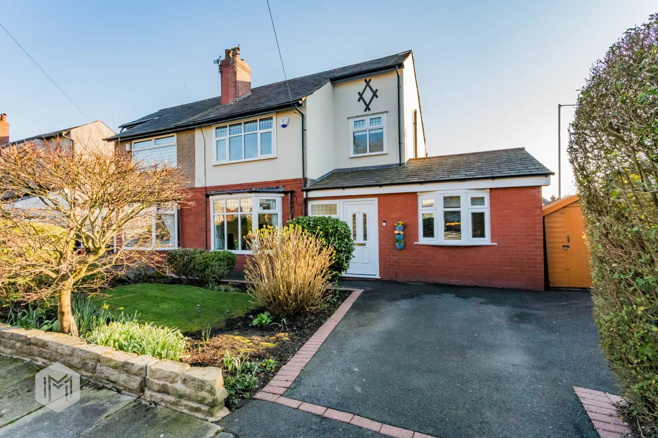 4 bed house for sale — Easedale Road, Bolton, BL1 5LL