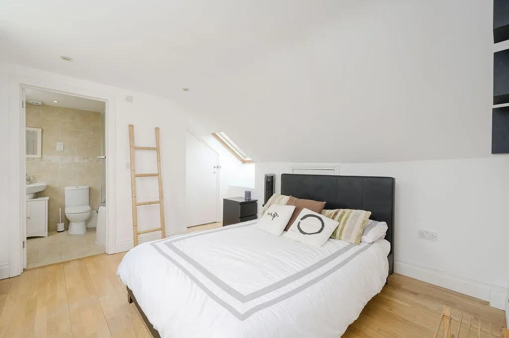 Southdown Road, Wimbledon, photo 3