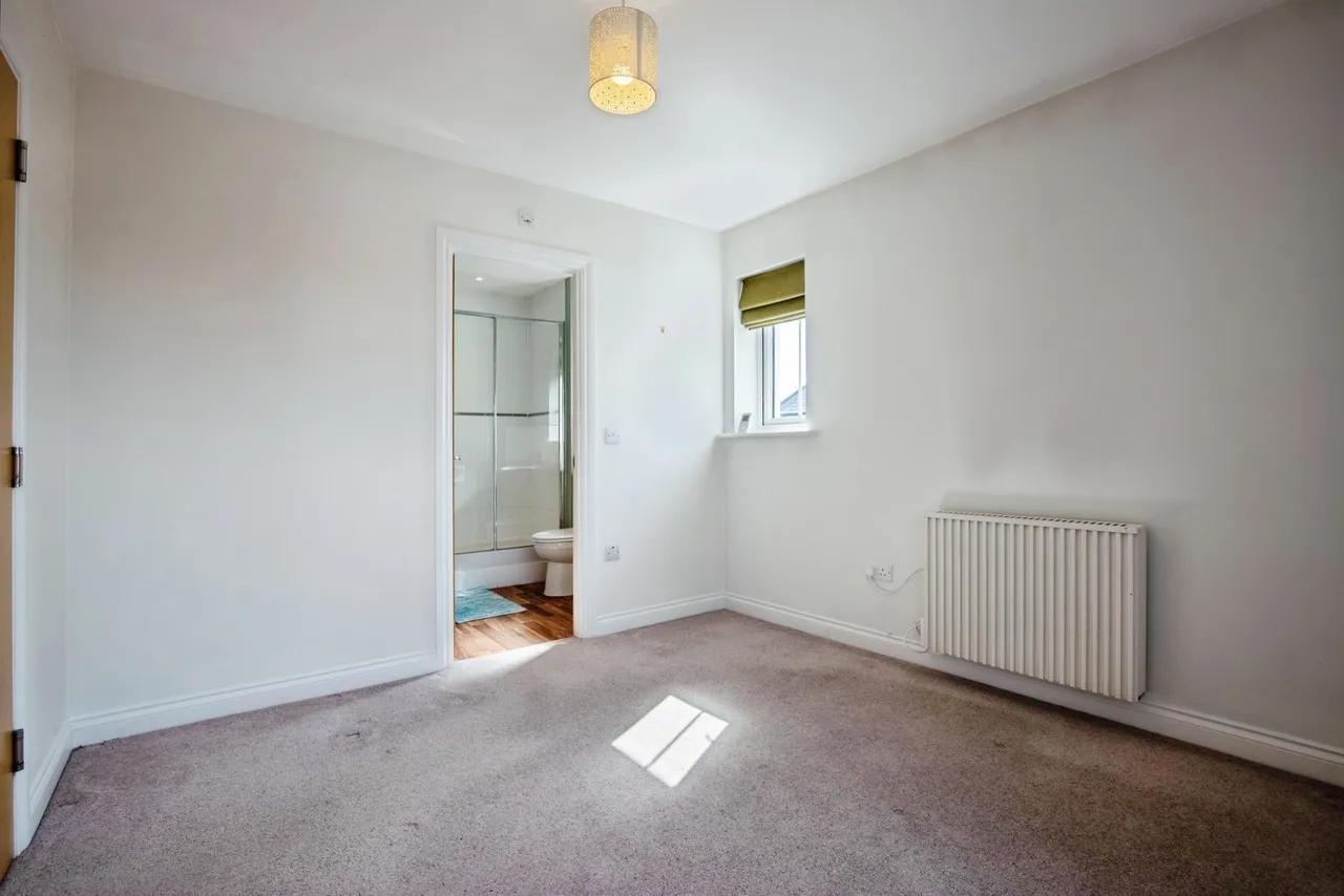 Bluebell Drive, Sittingbourne, Kent, ME10, photo 17