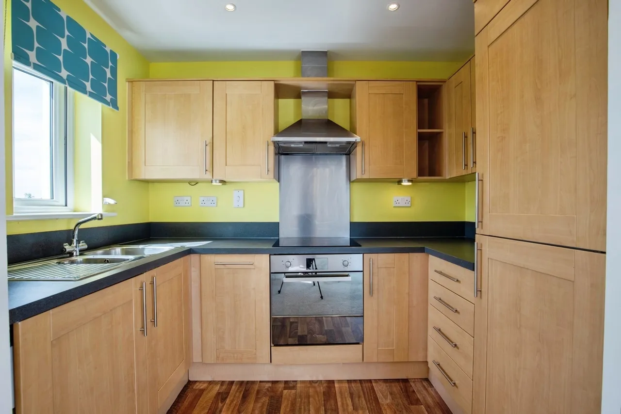 Bluebell Drive, Sittingbourne, Kent, ME10, photo 6