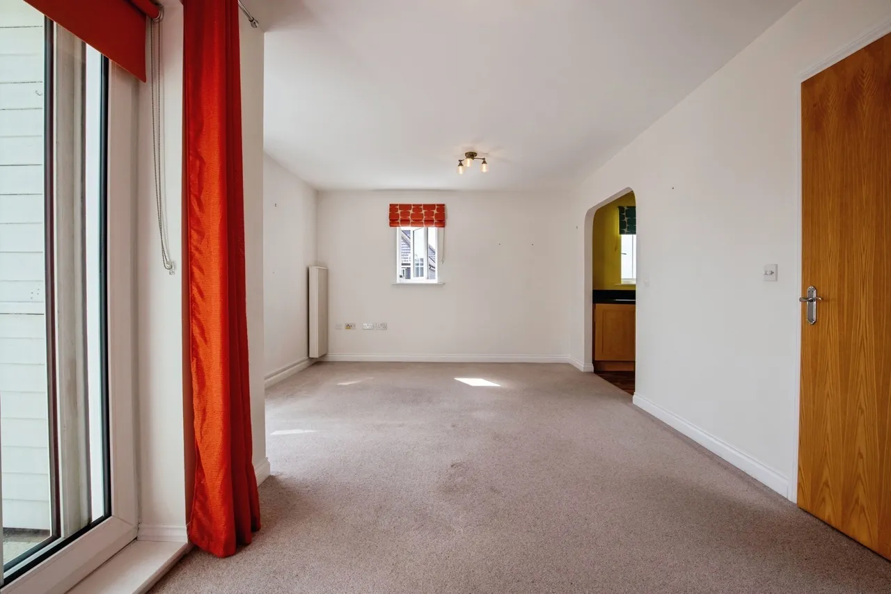 Bluebell Drive, Sittingbourne, Kent, ME10, photo 12