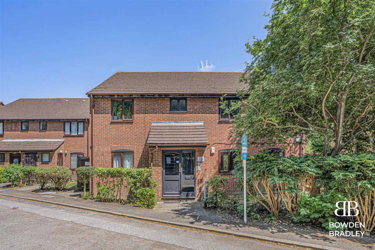 Davids Way, Hainault, IG6, photo 20