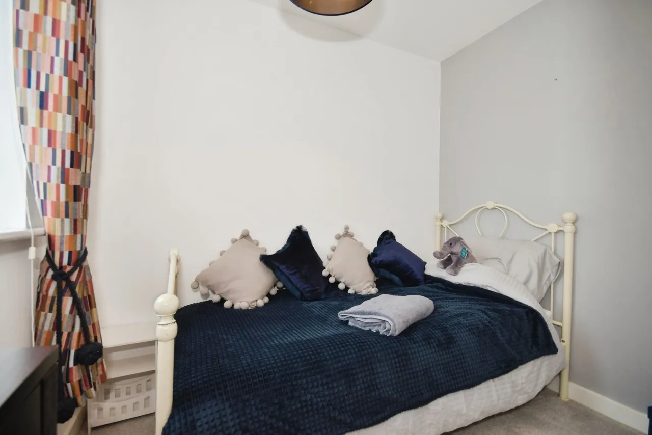 Curlew Avenue, Buxton, Derbyshire, SK17, photo 12