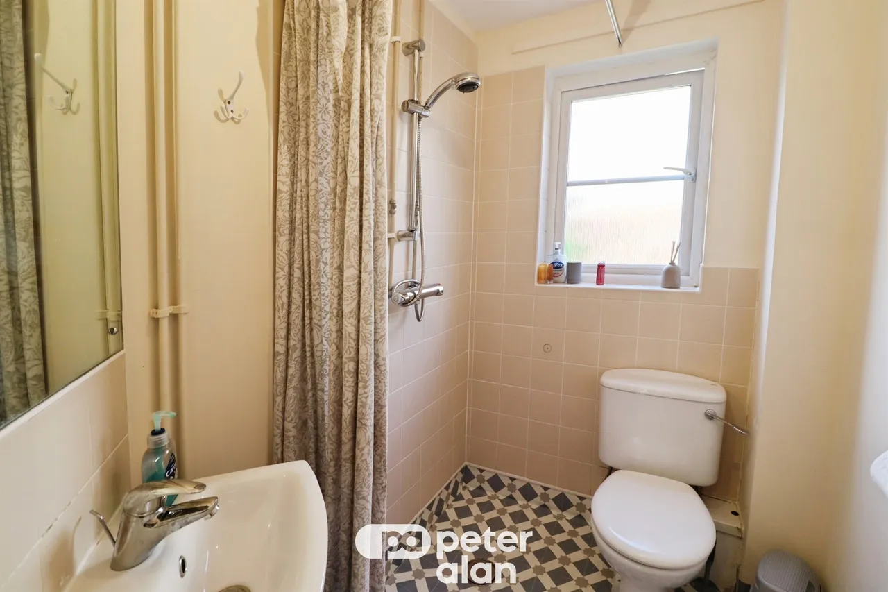 Ffordd Nowell CARDIFF, CF23, photo 17