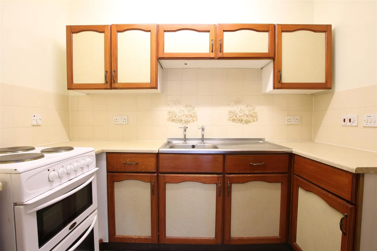 Belmont Road, Leatherhead, KT22, photo 6