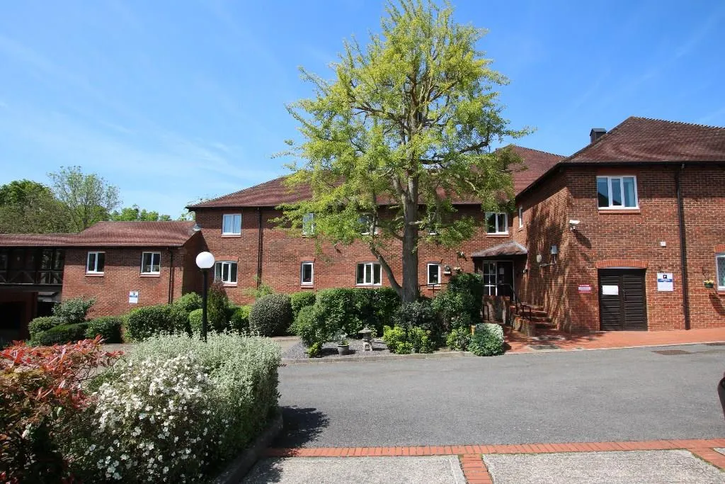 Belmont Road, Leatherhead, KT22, photo 7