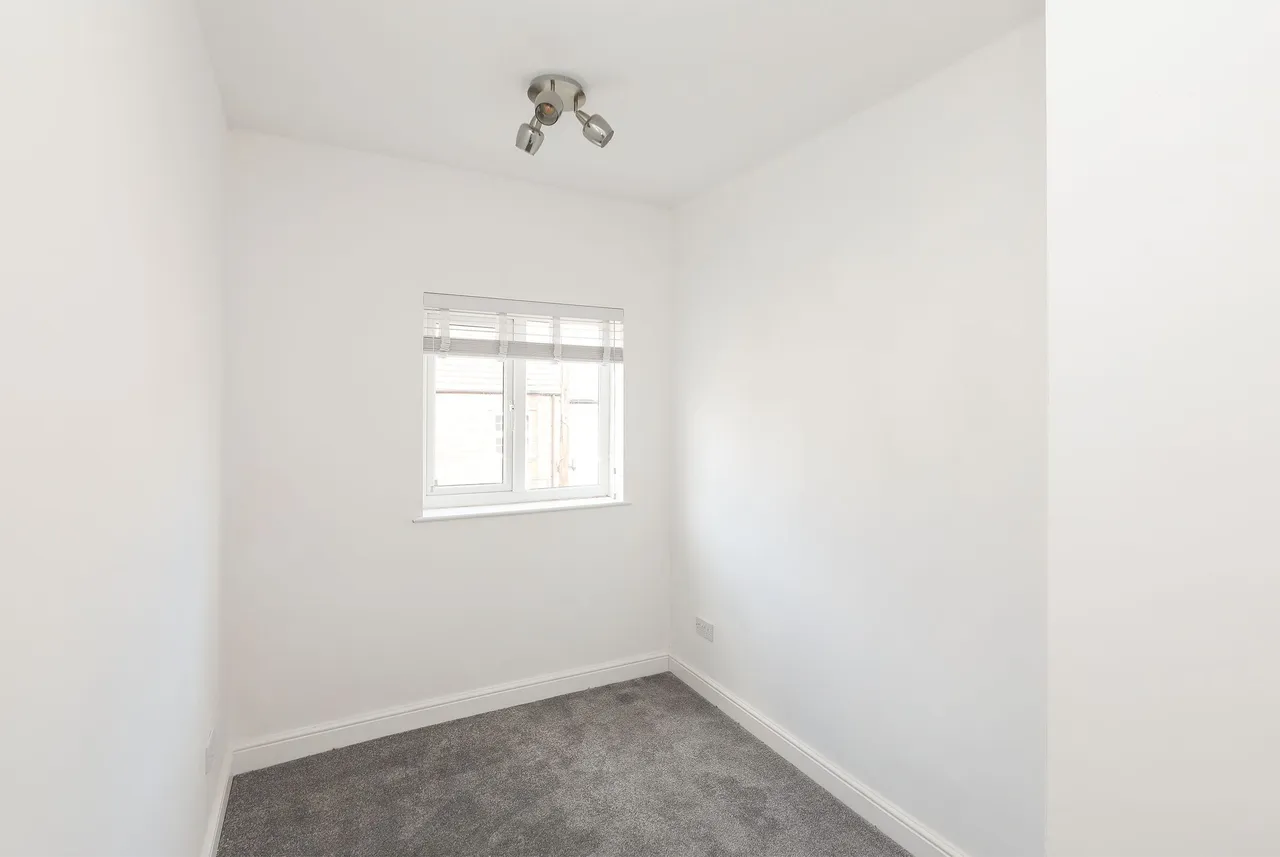 Chapel Road, Grassmoor, S42, photo 16
