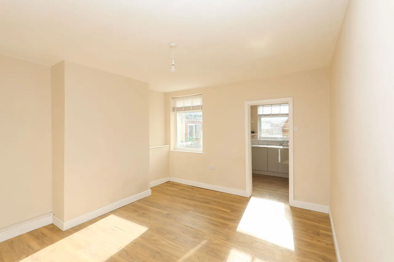 Chapel Road, Grassmoor, S42, photo 6