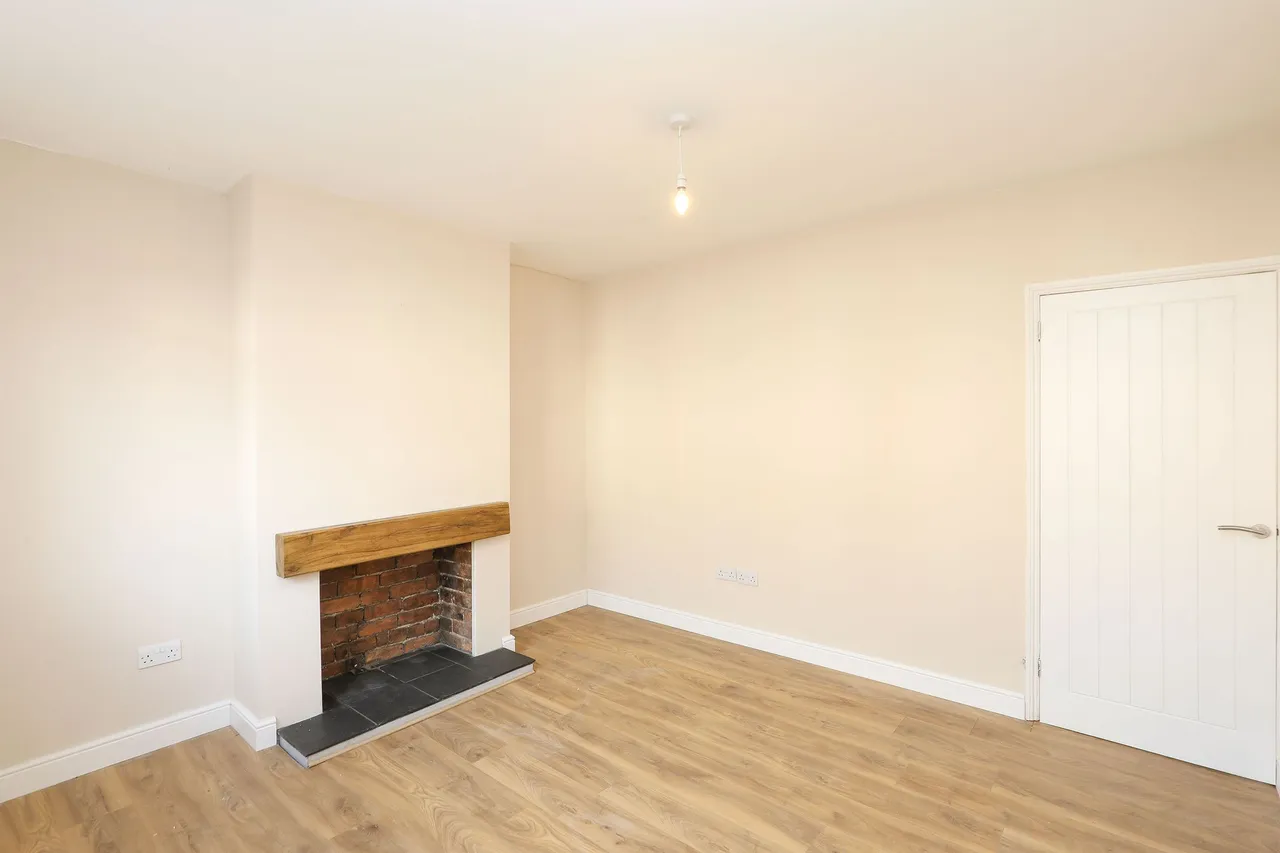 Chapel Road, Grassmoor, S42, photo 9