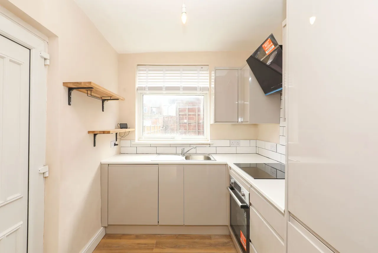 Chapel Road, Grassmoor, S42, photo 3