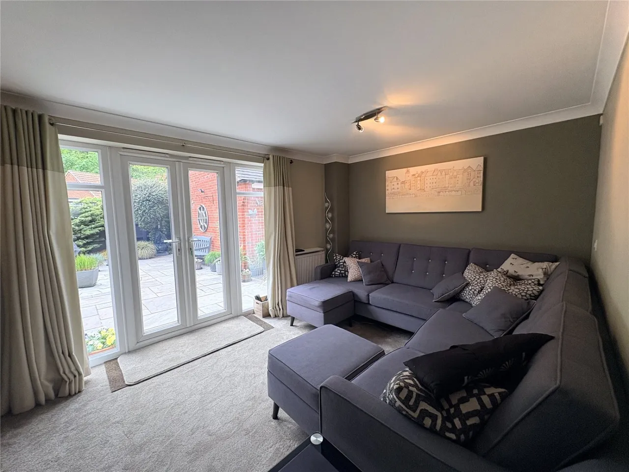 Rosefield Close, Fernwood, NG24, photo 6