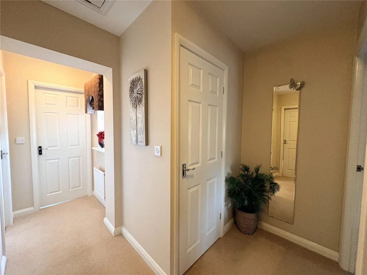 Rosefield Close, Fernwood, NG24, photo 12