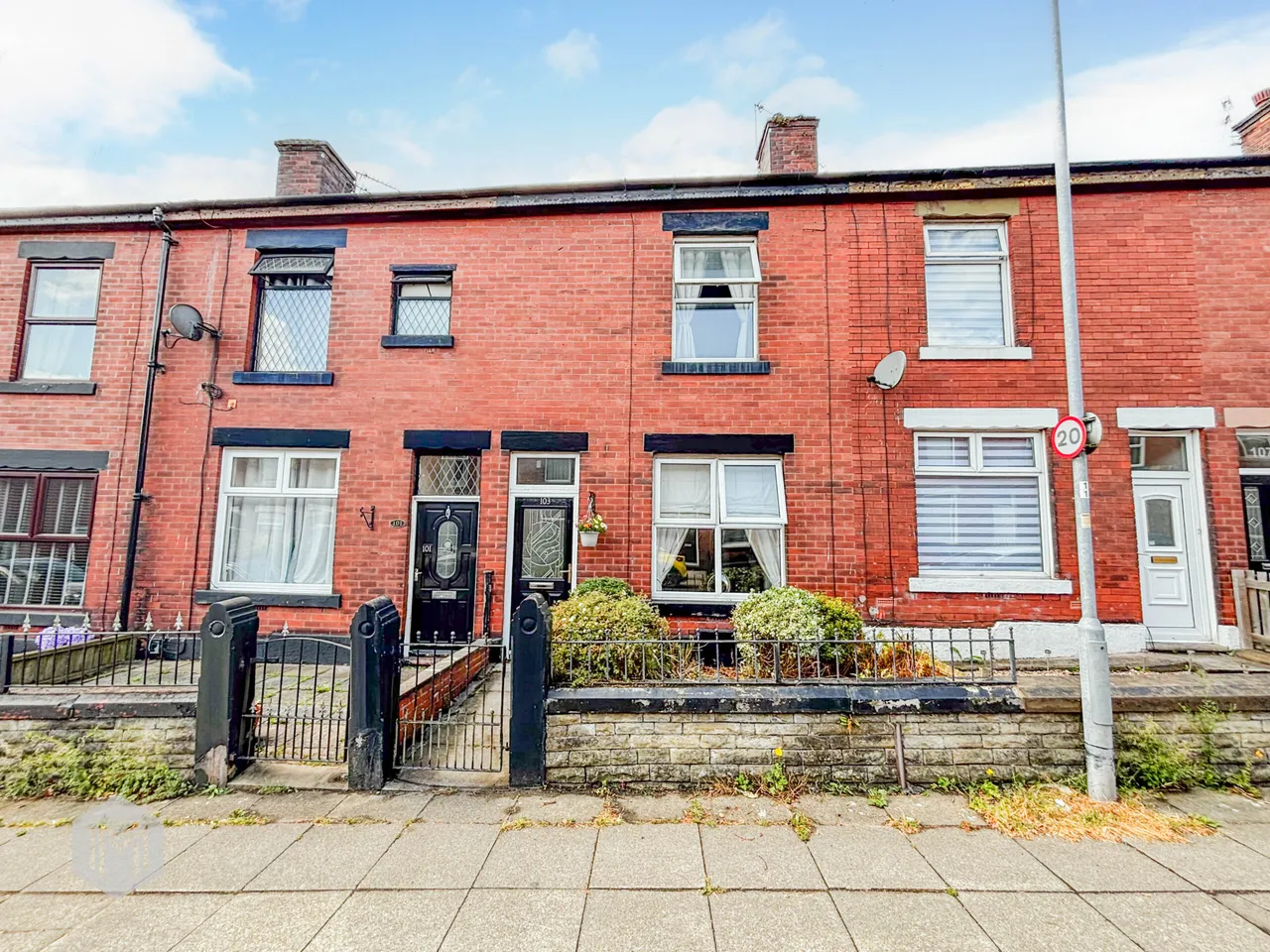 2 bed house for sale — Knowles Street, Radcliffe, Manchester, M26 4DR