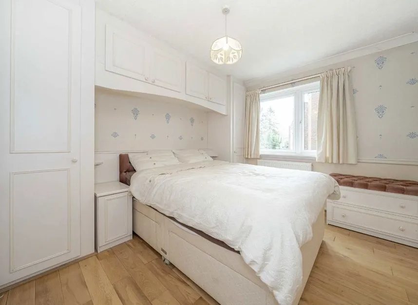 Halliford Road, Sunbury-On-Thames, TW16, photo 7