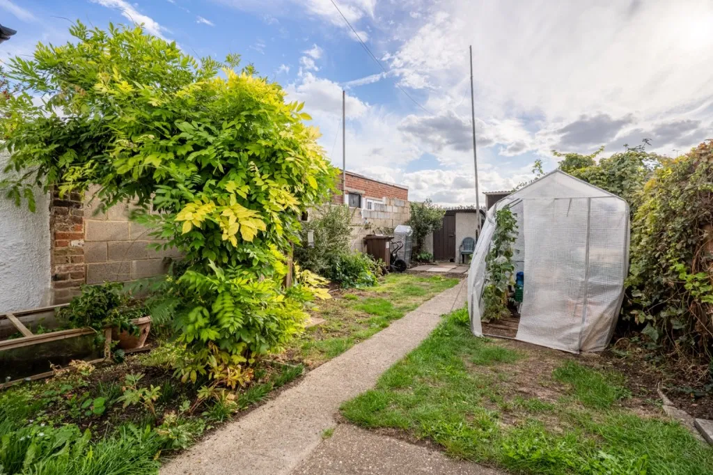 Rochester Road, Gravesend, DA12, photo 13