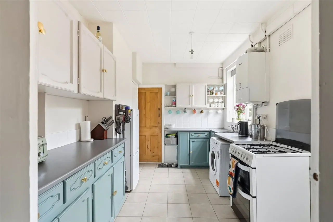 Plevna Road, Hampton, TW12 2BP, photo 7