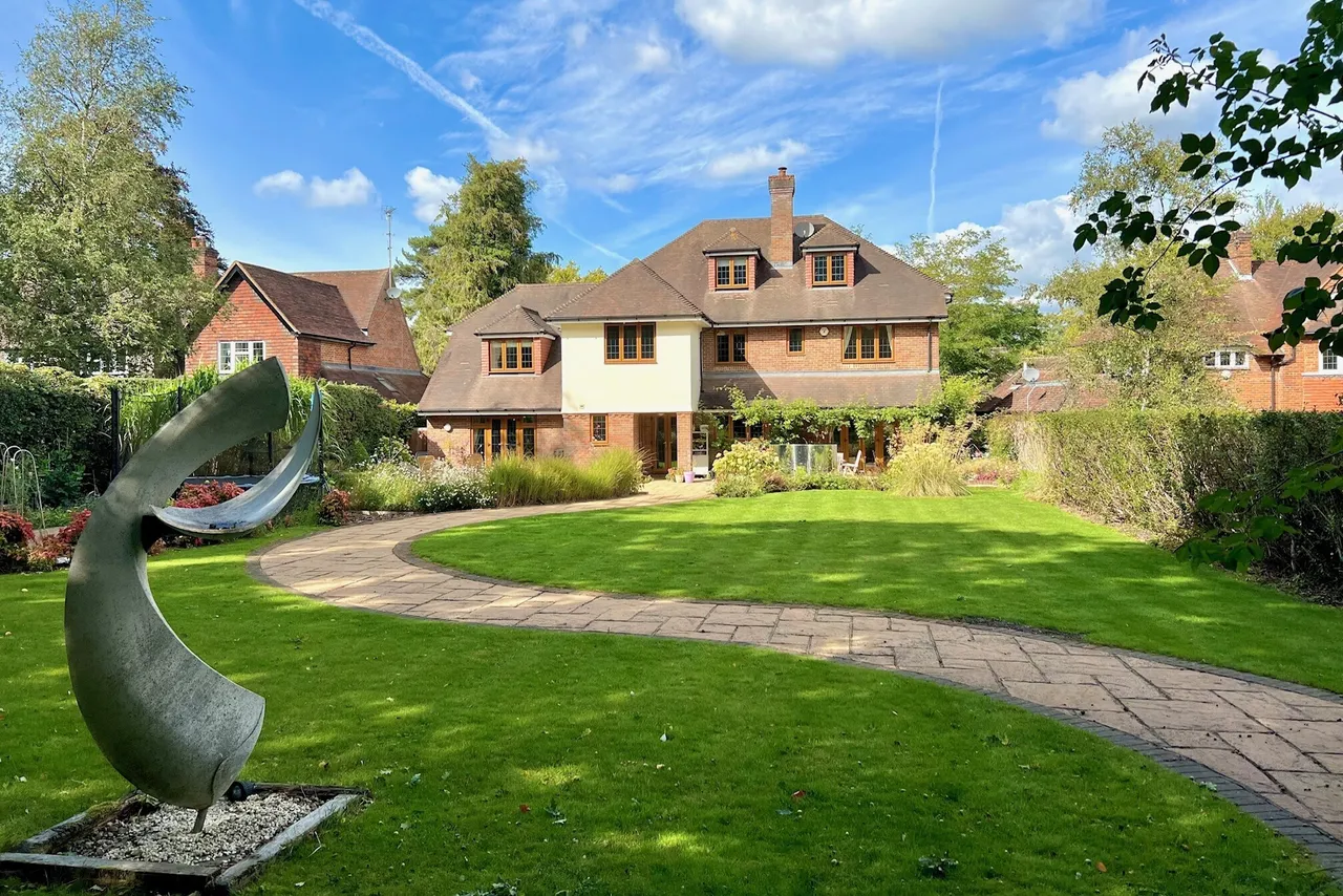 Chiltern Hills Road, Beaconsfield, HP9, photo 2