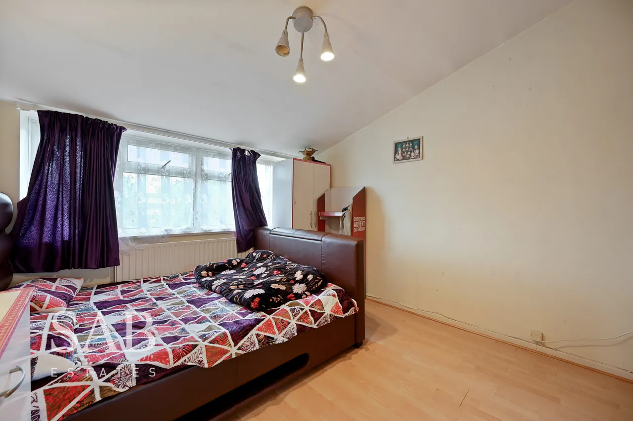 Mersey Walk, Northolt, UB5, photo 8