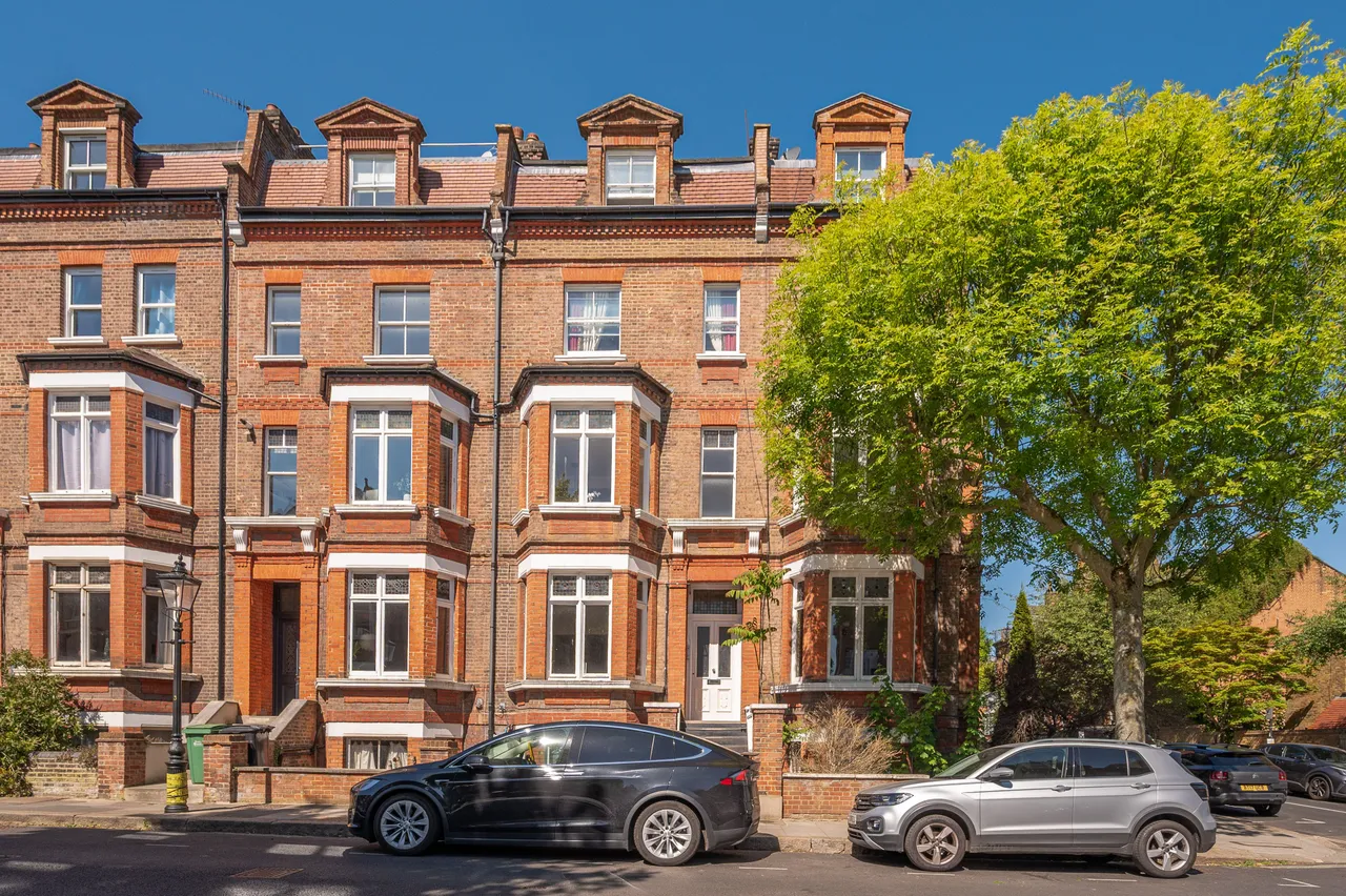 1 bed flat for sale, London, NW3