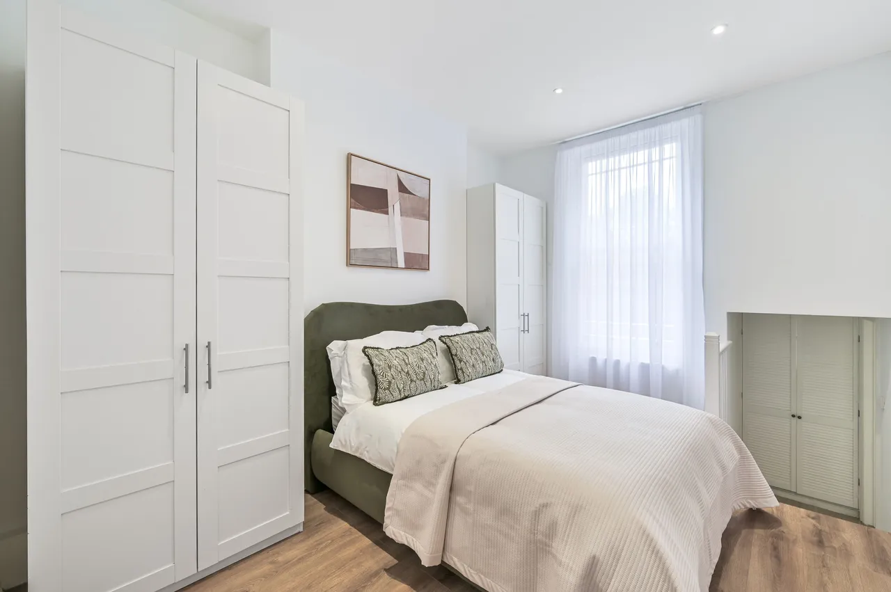 London, NW3, photo 9