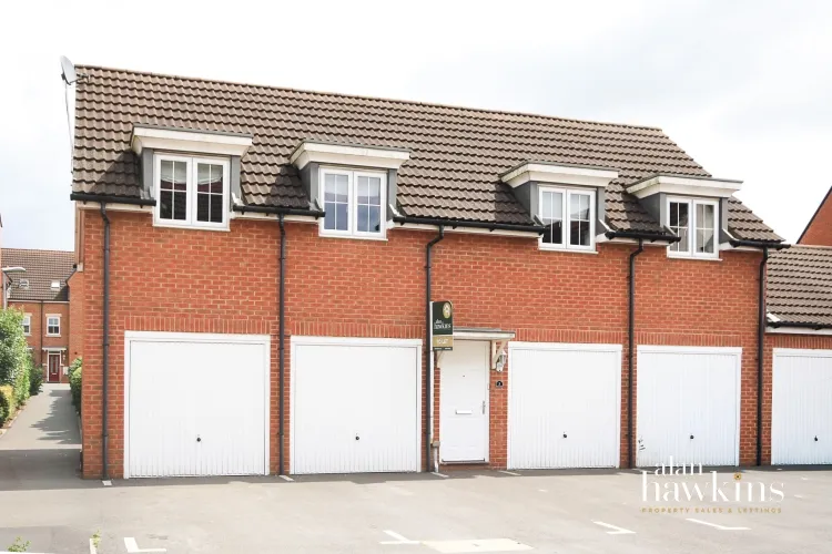 2 bed house to rent, Let, Register your interest, SN4