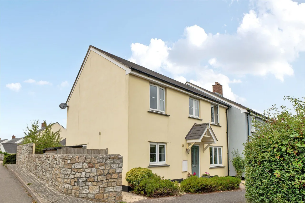 4 bed property for sale — Chapel Park, Spreyton, Crediton, Devon, EX17