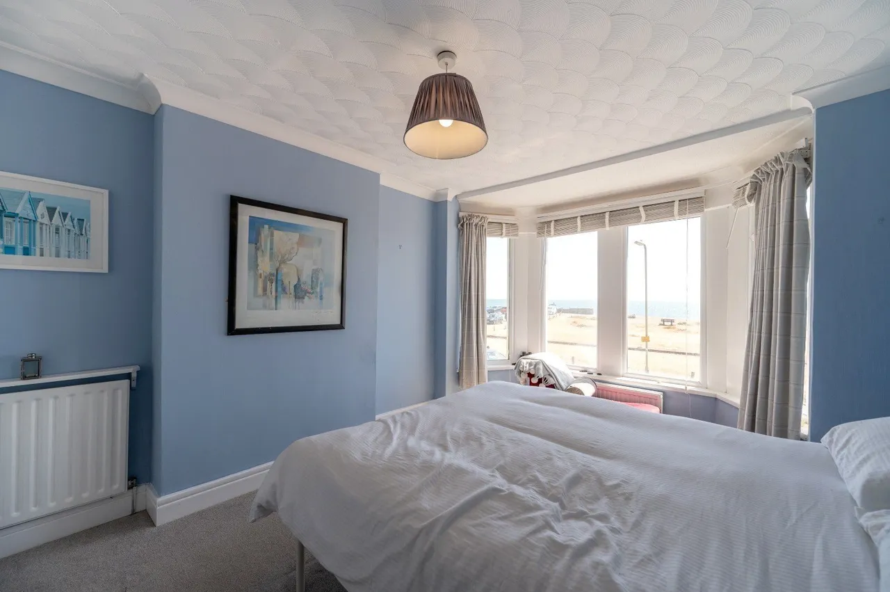 Sea Front, Hayling Island, PO11, photo 7