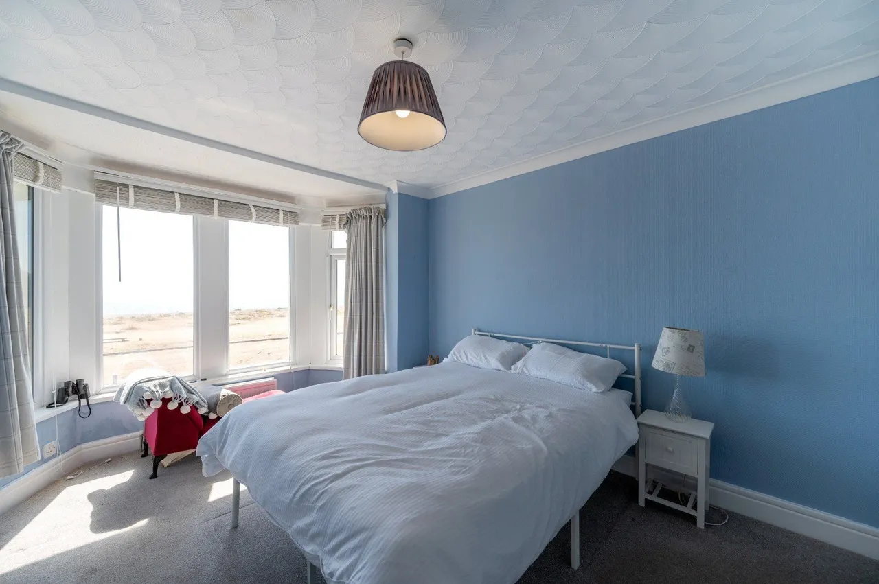 Sea Front, Hayling Island, PO11, photo 8