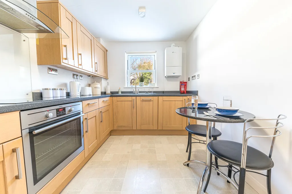 Elm Court, Elliott Park, CA12, photo 8