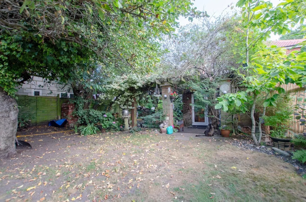Portsmouth Road, Southampton, Hampshire, SO19 9AR, photo 11
