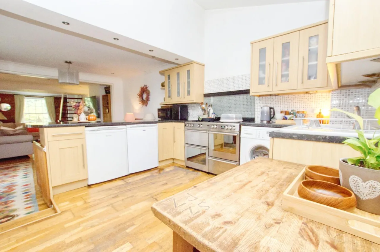 Portsmouth Road, Southampton, Hampshire, SO19 9AR, photo 5