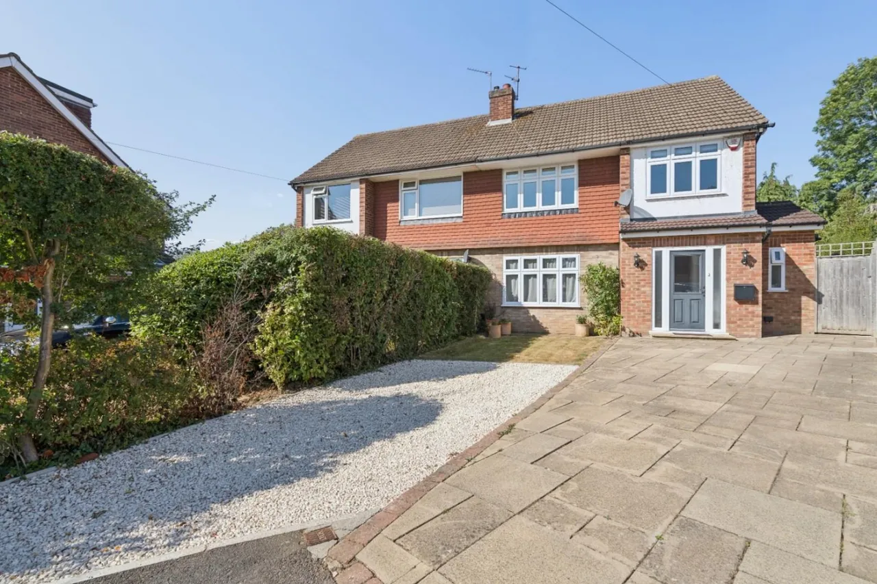 3 bed house for sale — Farm Close, Little Chalfont, Buckinghamshire, HP6 6RH