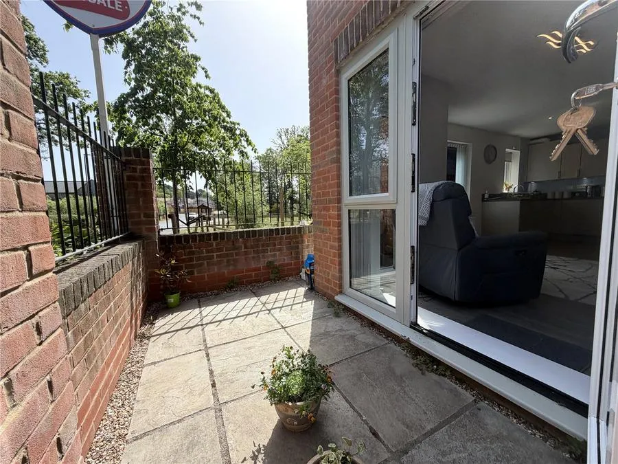 Brunswick Road, Deepcut, GU16, photo 15