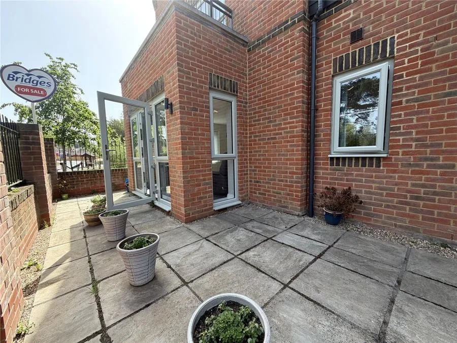 Brunswick Road, Deepcut, GU16, photo 10