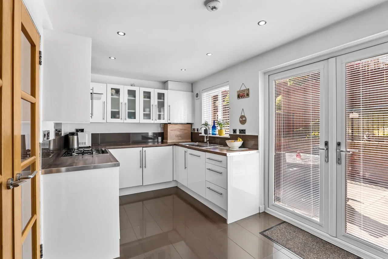 32 St. Andrews Drive, Bearsden, G61 4NW, photo 4