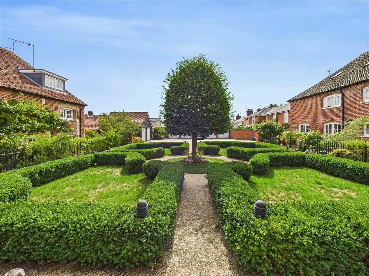 Crown Place, Woodbridge, IP12, photo 2