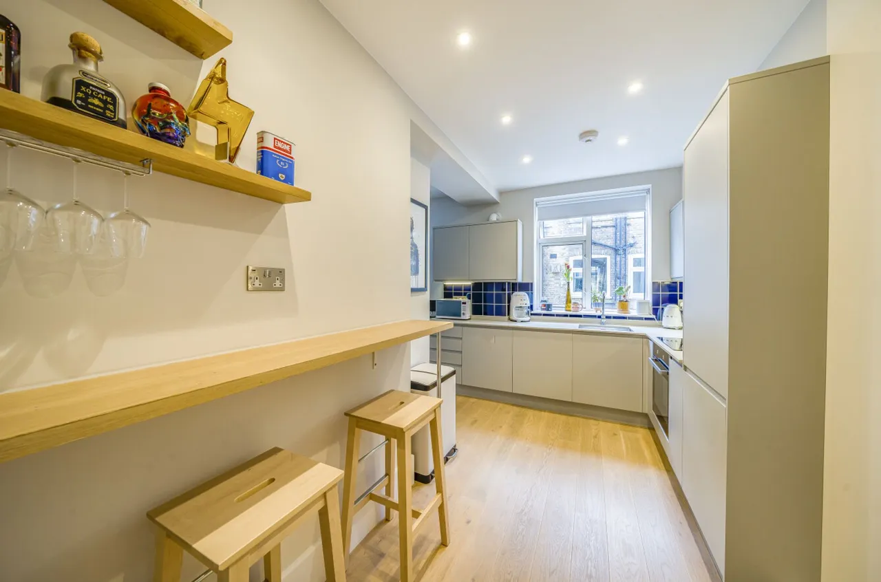 Flat C, 42 Queens Row, London, London, SE17 2PX, photo 4