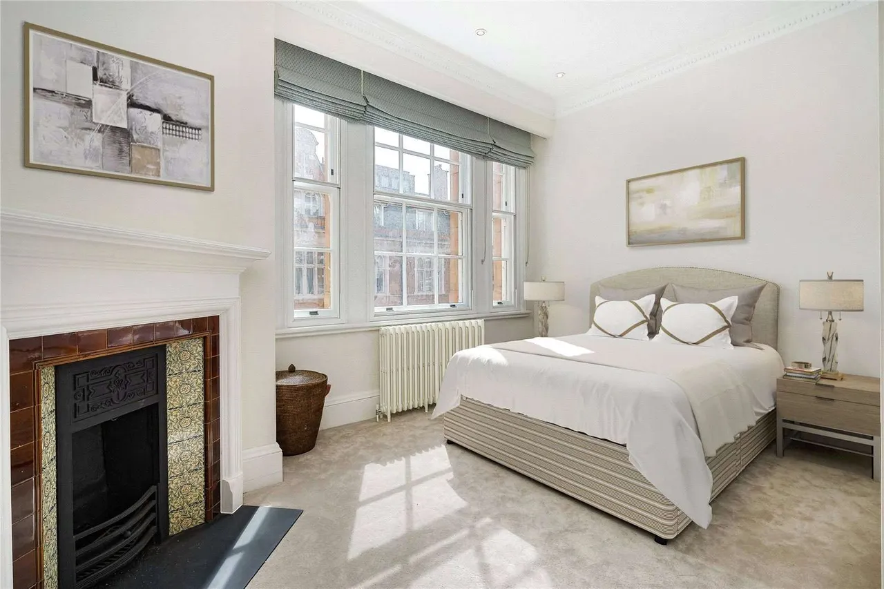 Green Street, London, W1K 6RG, photo 4