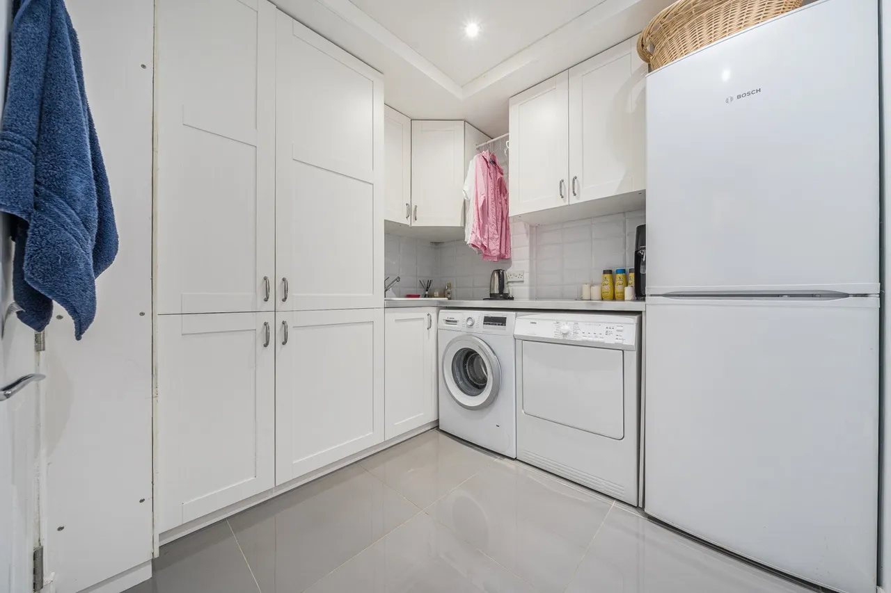 Burney Street, SE10, photo 28