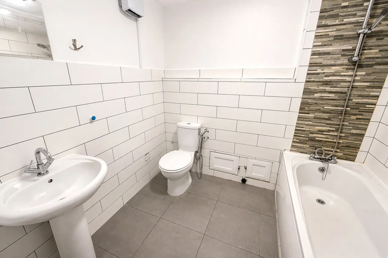 Hagley Road, B16, photo 8